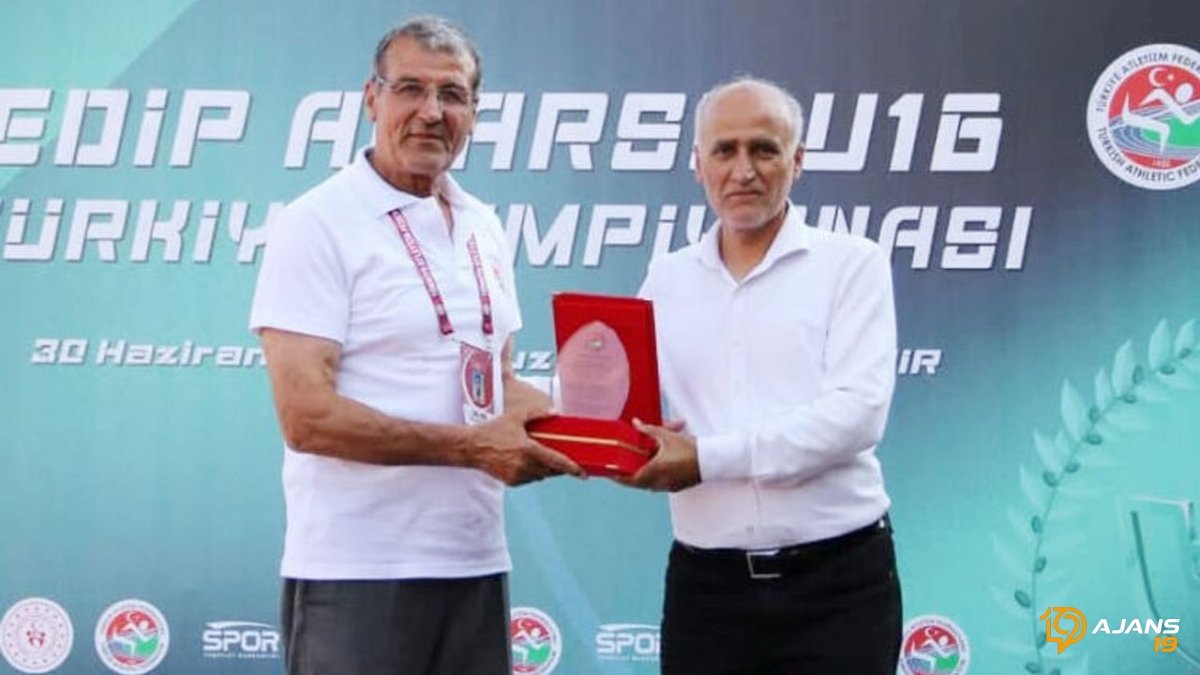 Spor Bakanı'ndan Ünlü Antrenöre Dev Destek: ‘Başarıyı Birlikte Taşıyacağız’