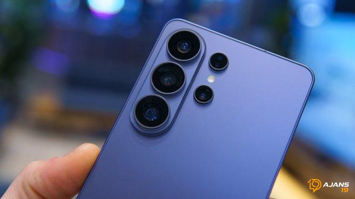 Samsung'dan Tarihi Karar: Galaxy S27 Serisinde Devrim Niteliğinde Kamera Değişikliği Kapıda! Sony Sensörler Geliyor Mu?