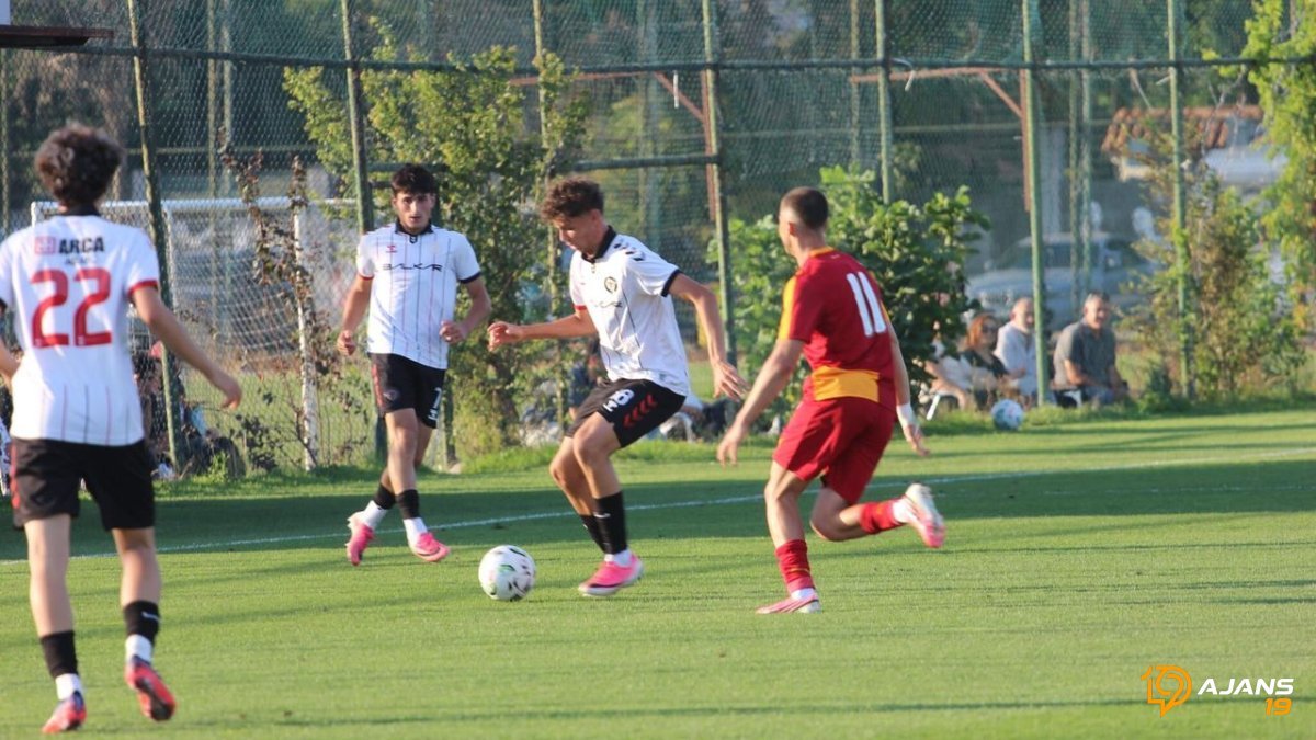 Genç Kartallar Havalanamadı: Galatasaray U19'dan Arca Çorum FK'ya Tarihi Fark!