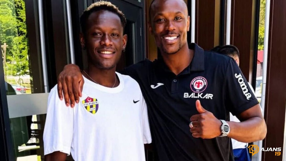 Arca Çorum FK'da Dev Transfer İddiası! Sahalardan Uzak Kalan Thiam Kampı Isıttı, Kaleden Yeni Görüntüler Geldi!