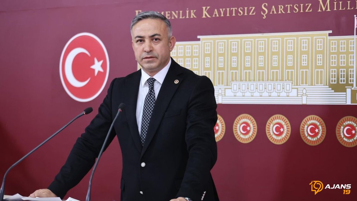 CHP'de Şok: Mehmet Tahtasız'ın İstifası Parti Kulvarlarını Sarsacak mı? Detaylar Ortaya Çıkıyor!