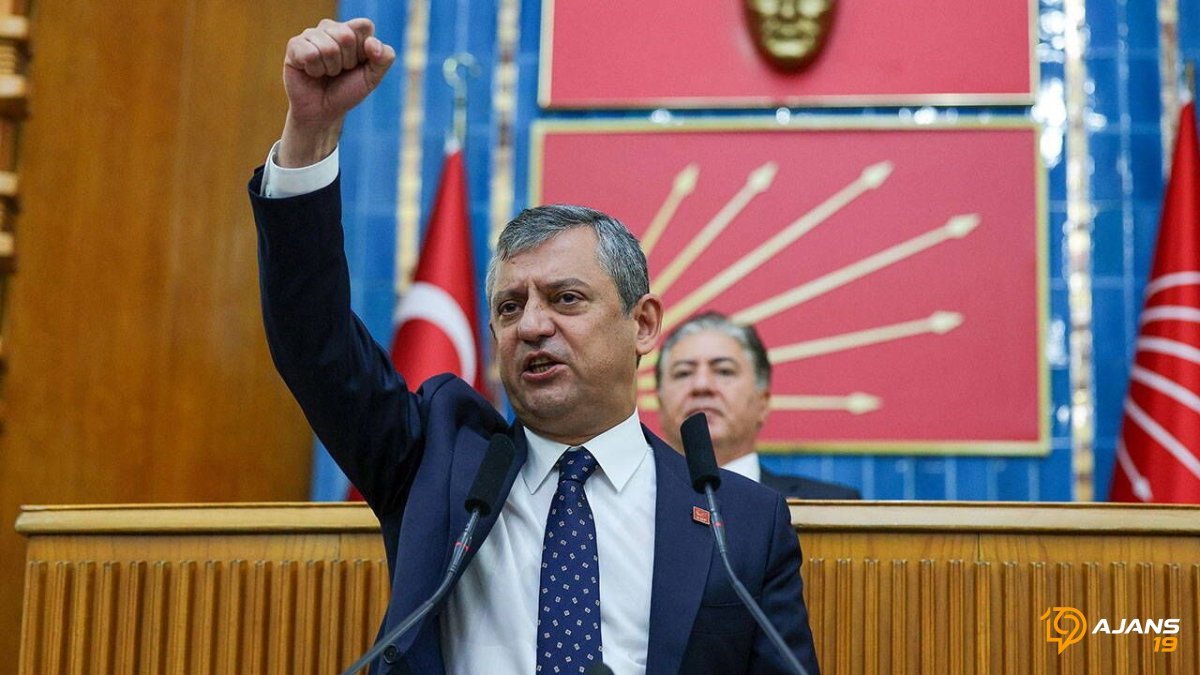 CHP'de Beklenen An! Özgür Özel Veda Etti, Yeni Parti Yolda: Neler Olacak?