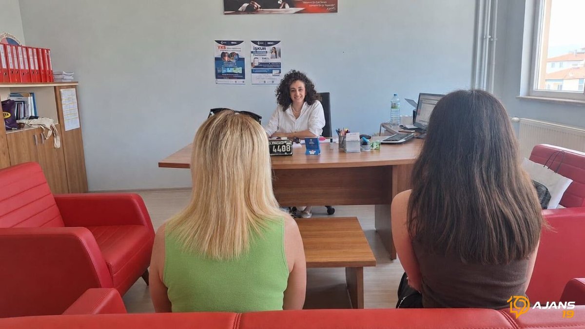 İŞKUR'dan Gençlere Cihazlara Dokunmadan Gelecek İnşa Etme Rehberi: Dijital Kariyerin Kapıları Aralanıyor!