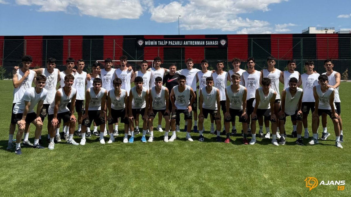 Genç Yıldızlar Sahada! Çorum FK U19, Samsunspor'a Karşı Kozlarını Paylaşıyor: Büyük Randevu Yaklaşıyor!