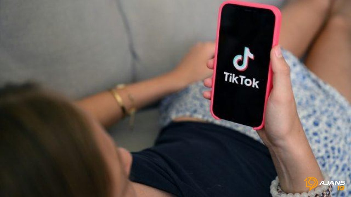 TikTok'tan Gençlere Şok Kural: Saati Dolduran Uygulamayı Kapatıyor!