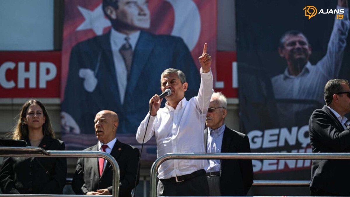 Özgür Özel'in Mitinginde Kulisleri Hareketlendiren Detay: O İsim Neden Yoktu?