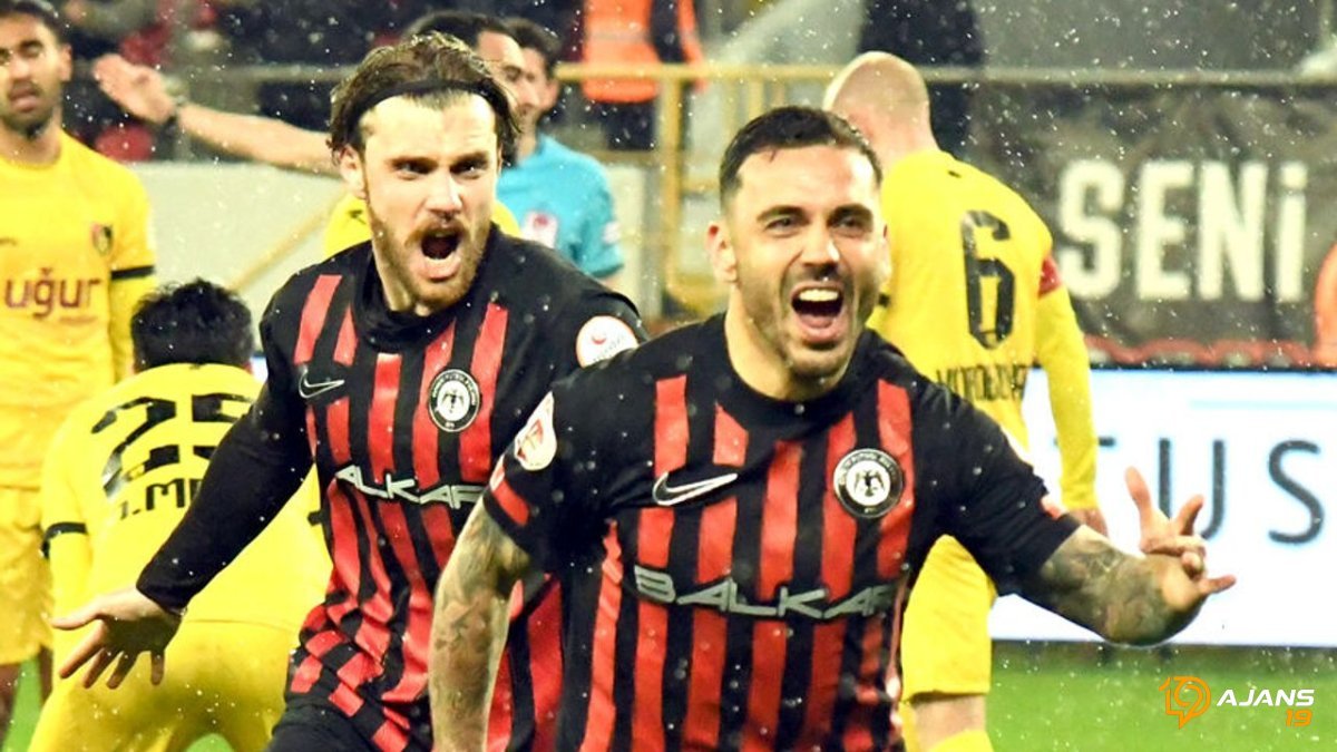 Çorum FK'nın Parlayan Yıldızı İçin Sıcak Teklif! 1. Lig Devleri Kıyasıya Rekabete Girdi