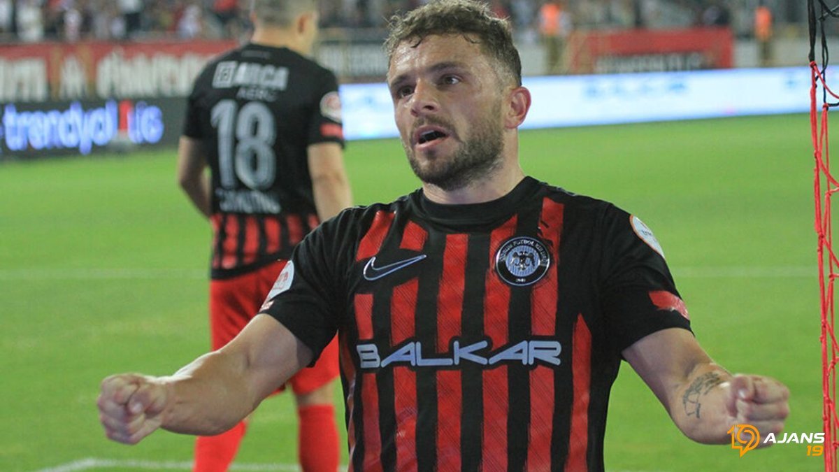 Çorum FK'da Pedrinho Sürprizi! Tecrübeli Yıldızla Yollar Neden Ayrıldı? Detaylar Ortaya Çıkıyor!