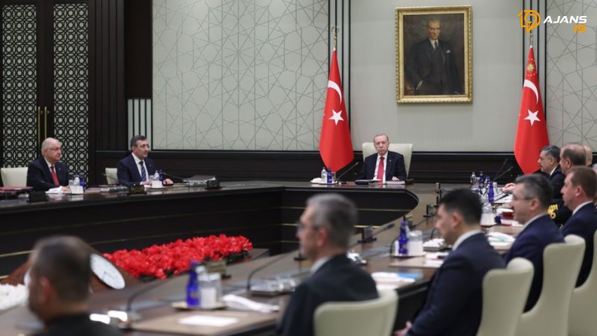 Türkiye'nin Yeni Güvenlik Doktrini Açıklandı: Yapay Zeka Savaş Alanında Devrim Yaratacak!