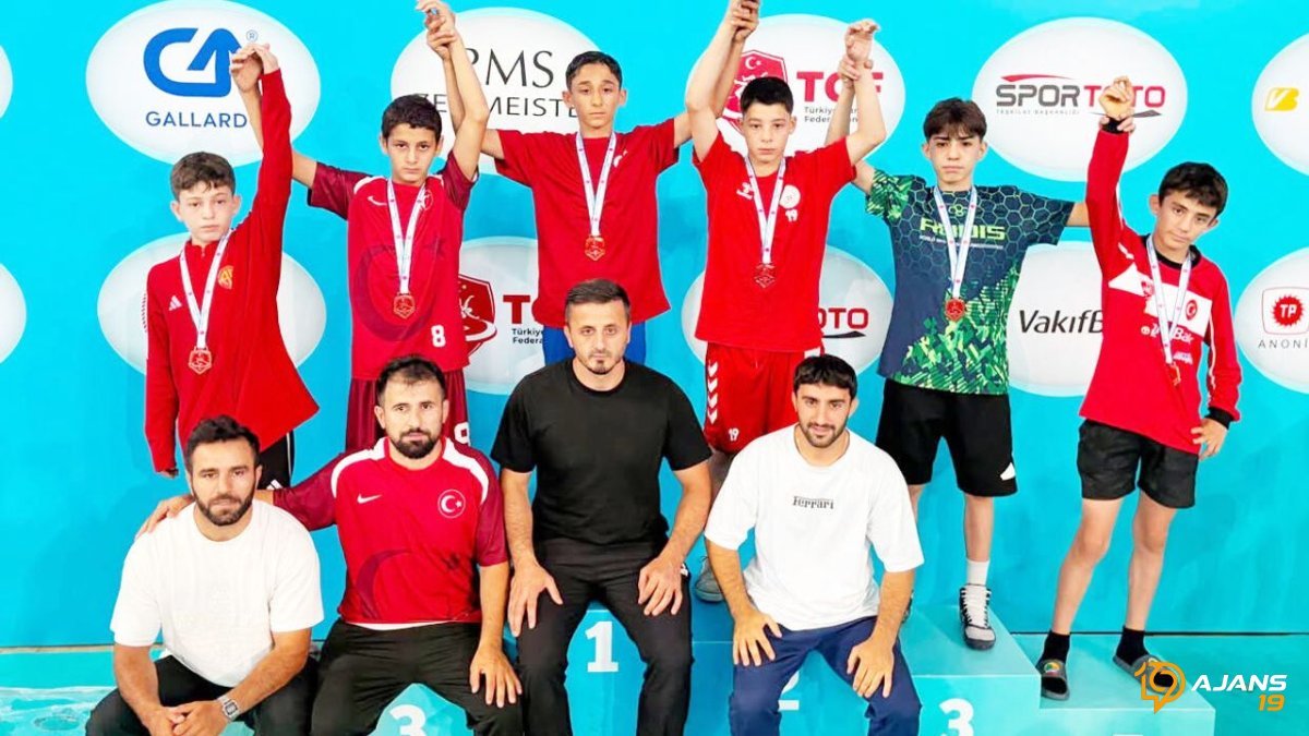 Tarih Yazdılar: Minderden Yükselen İkinci Şampiyonluk Gururu!