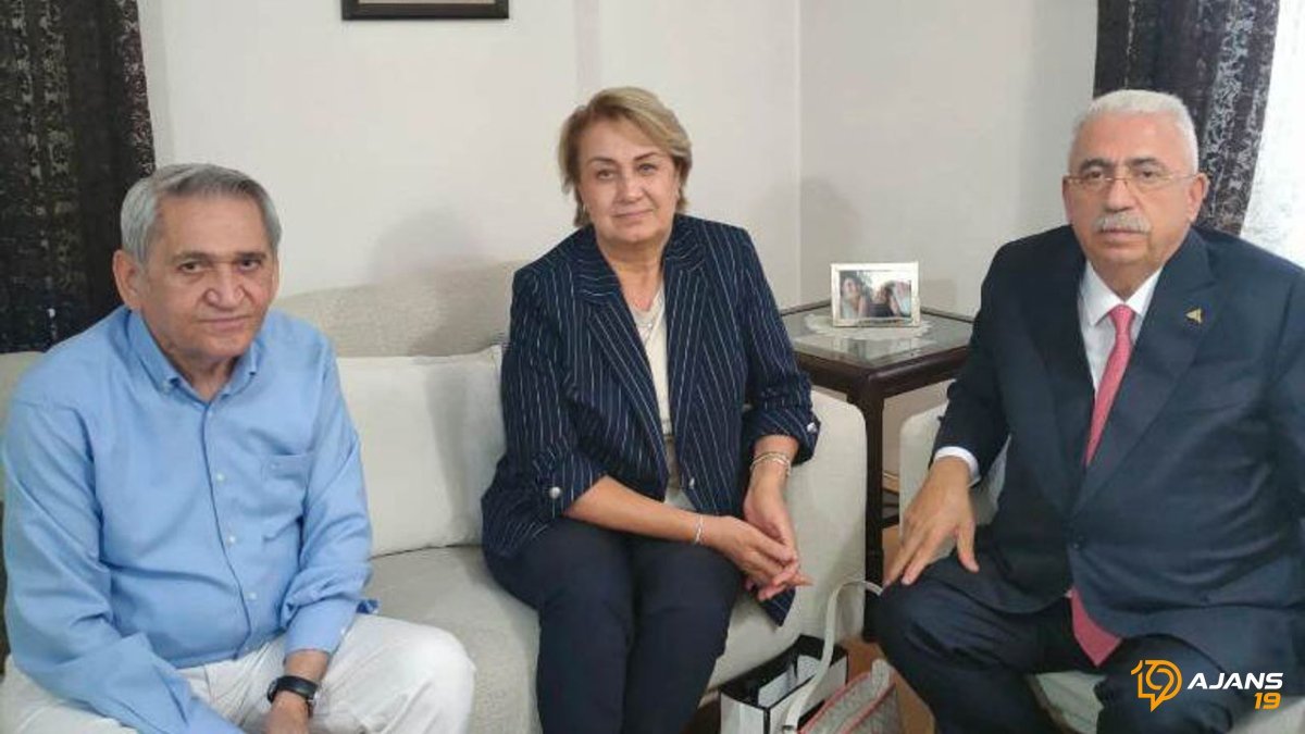 Önemli İsmin Acı Gününde Yalnız Bırakmadı: Ahlatcı Çiftinden Kapsamlı Başsağlığı Ziyareti!