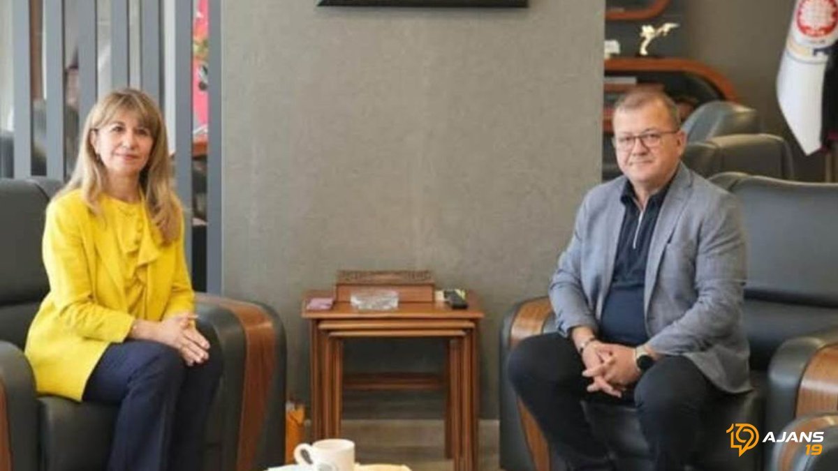 Prof. Dr. Baykam'dan Veda: Başaranhıncal'ın Ardından Söyledikleri Yürekleri Burktu!