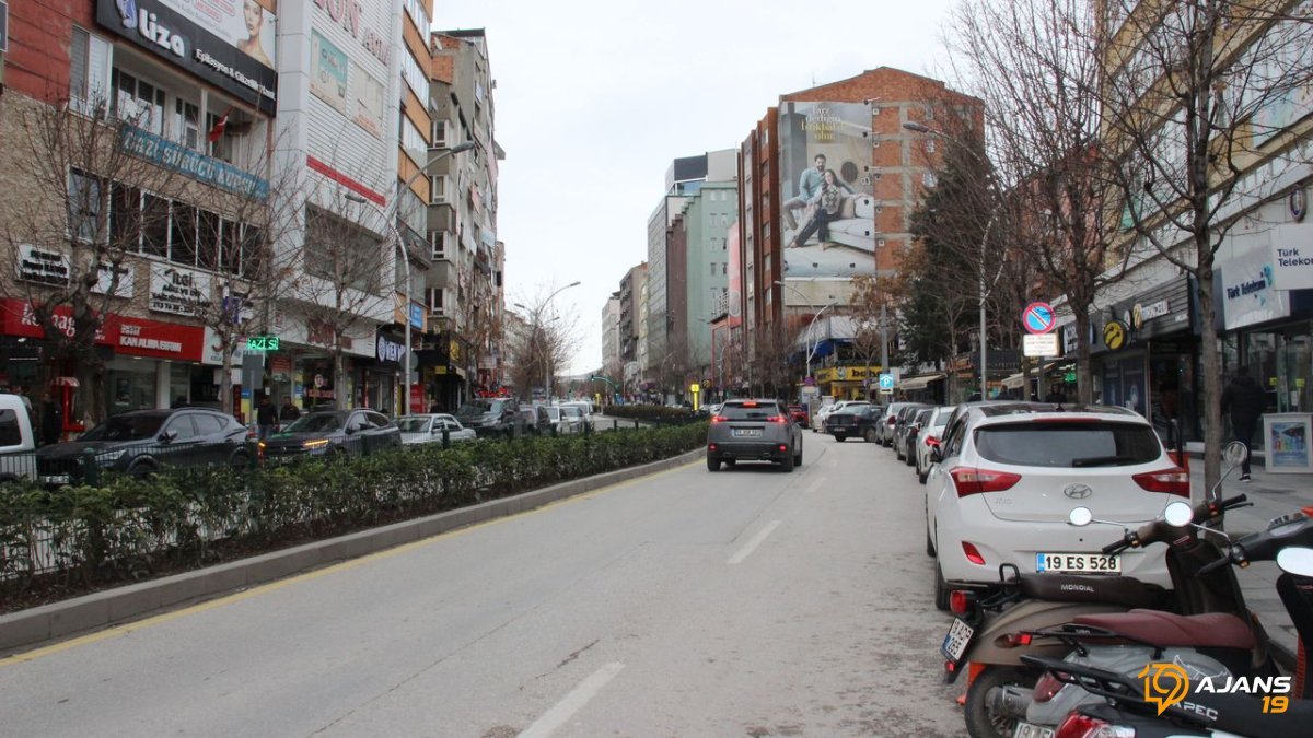 Gazi Caddesi'nde Nefesler Tutuldu: Park Yasağı Hangi Günler ve Saatlerde Uygulanacak?