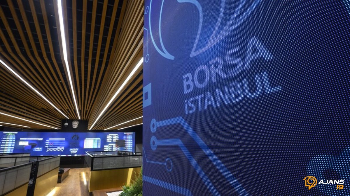 Borsa İstanbul'da Tarihi Yükseliş! Yatırımcıların Yüzü Güldü: BIST 100 Rekor Seviyeye Yaklaştı!