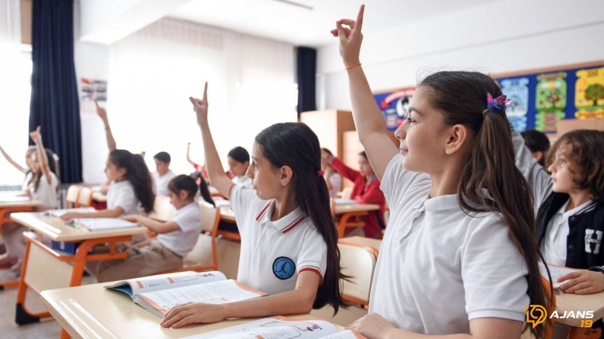 LGS Öncesi Milli Eğitim Bakanlığı'ndan Bomba Karar: Cuma Günü Okullar Kapatılıyor!