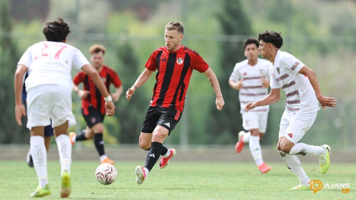 Gaziantep FK Çorum FK'ya Karşı Sahaya İndi: Sürpriz Hazırlık Maçı Perdeyi Araladı!