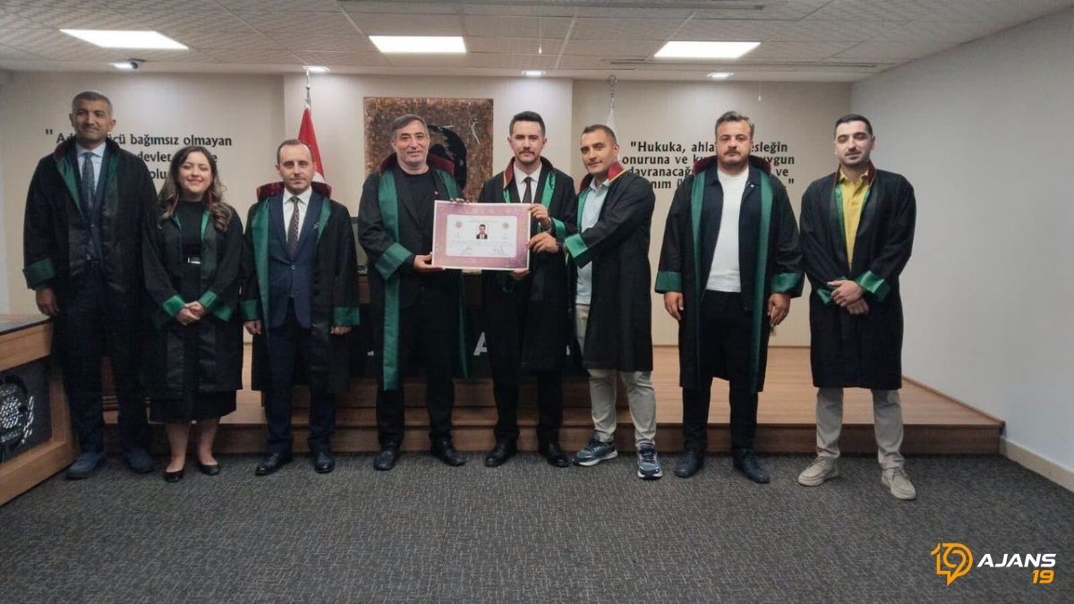 Genç Avukattan Meslek Yemini: Cübbesini Giydi, Hukuk Yolculuğu Başladı!