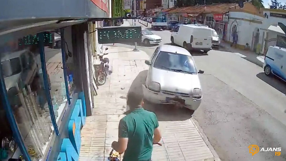 Kaldırımda Ölümle Dans! Dubalar Olmasa Gerçekleşecekti: Çorum'da Kan Donduran Anlar Kamerada!