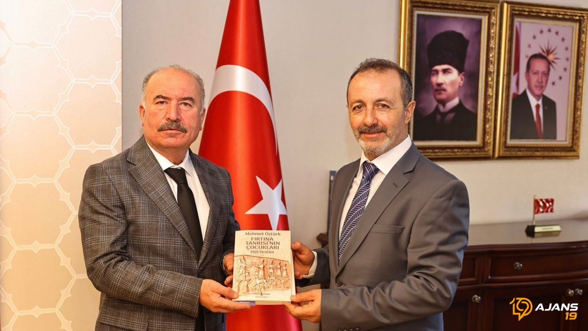 İtalya'dan Uluslararası Ödülle Dönen Öğretmen, Vali Ali Çalgan'ı Ziyaret Etti: "Fırtına Tanrısı'nın Çocukları" Dünyayı Salladı!