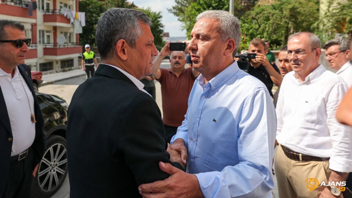 CHP'de Acı Gün: Özgür Özel, Tufan Köse'nin Yanında!