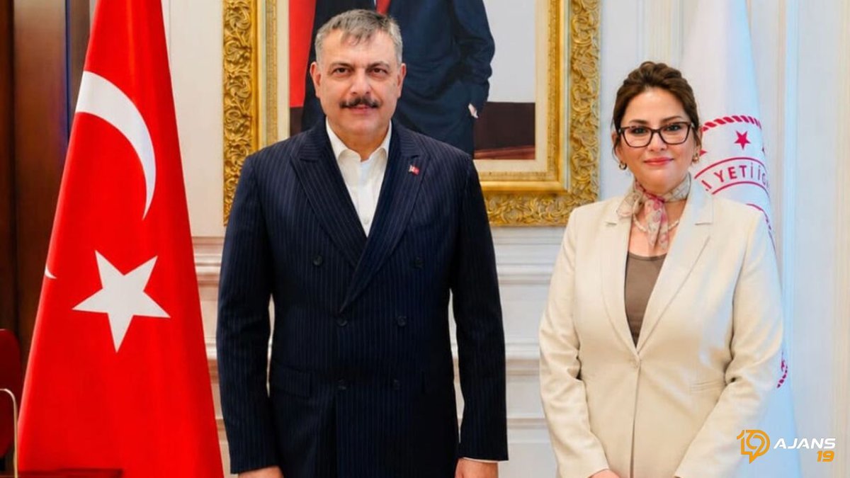 Bakan Çiftçi'den Aylin Alveren Özen'e Sürpriz Kabul: Gizemli Gündem Ne?