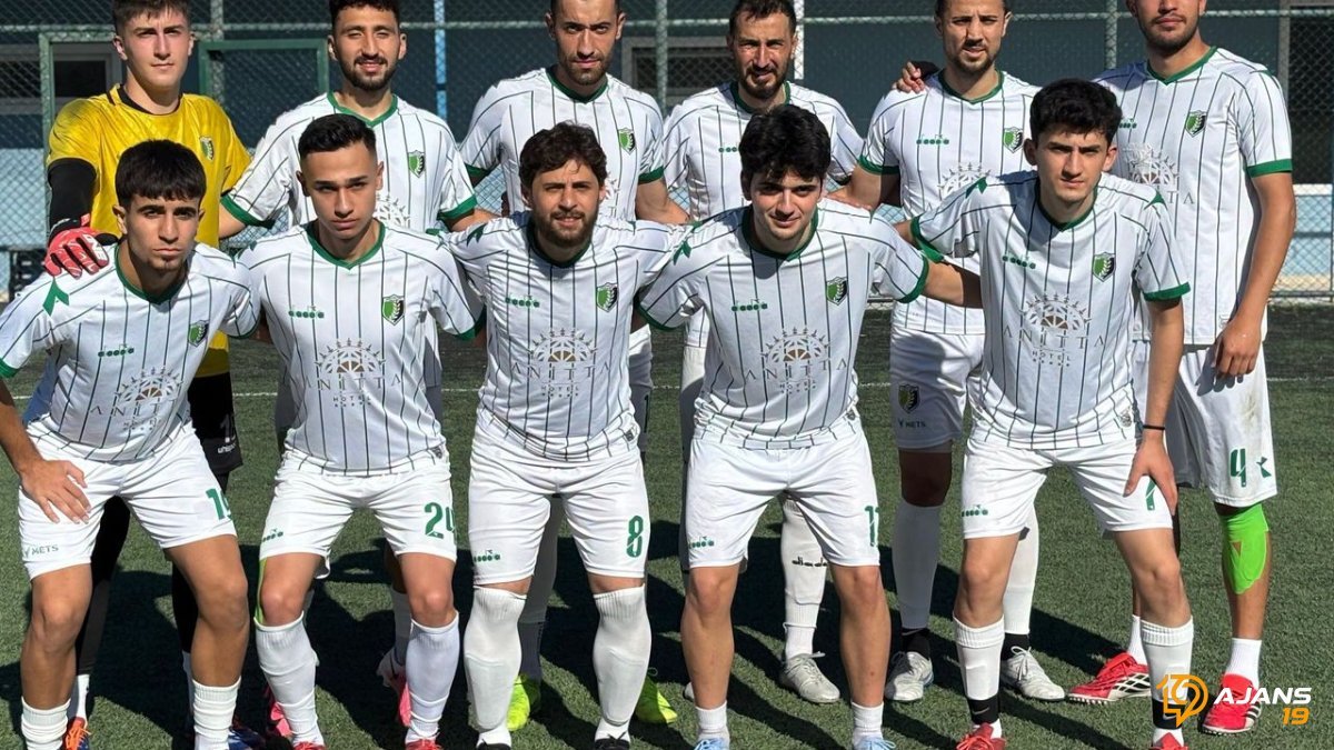 Mimar Sinan'dan Gol Şovu: Sahayı 4-2'lik Skorla Fethetti! Yeni Sezon Hazırlıkları Tam Gaz Devam Ediyor