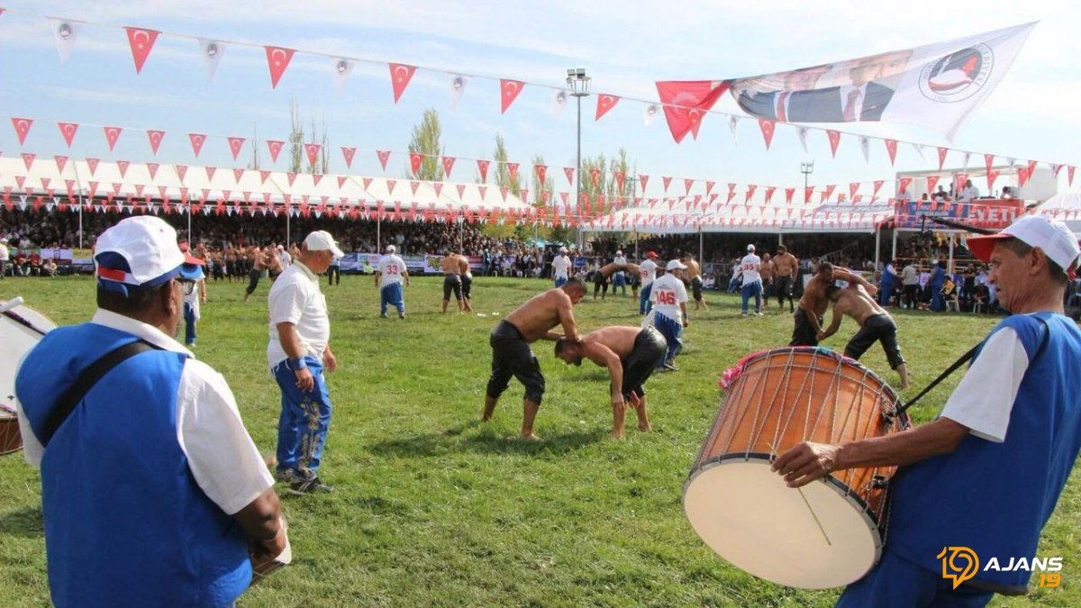 Kırkpınar'ın Devleri Sungurlu'da Sahne Alıyor: Hangi Pehlivanlar Tarih Yazacak?