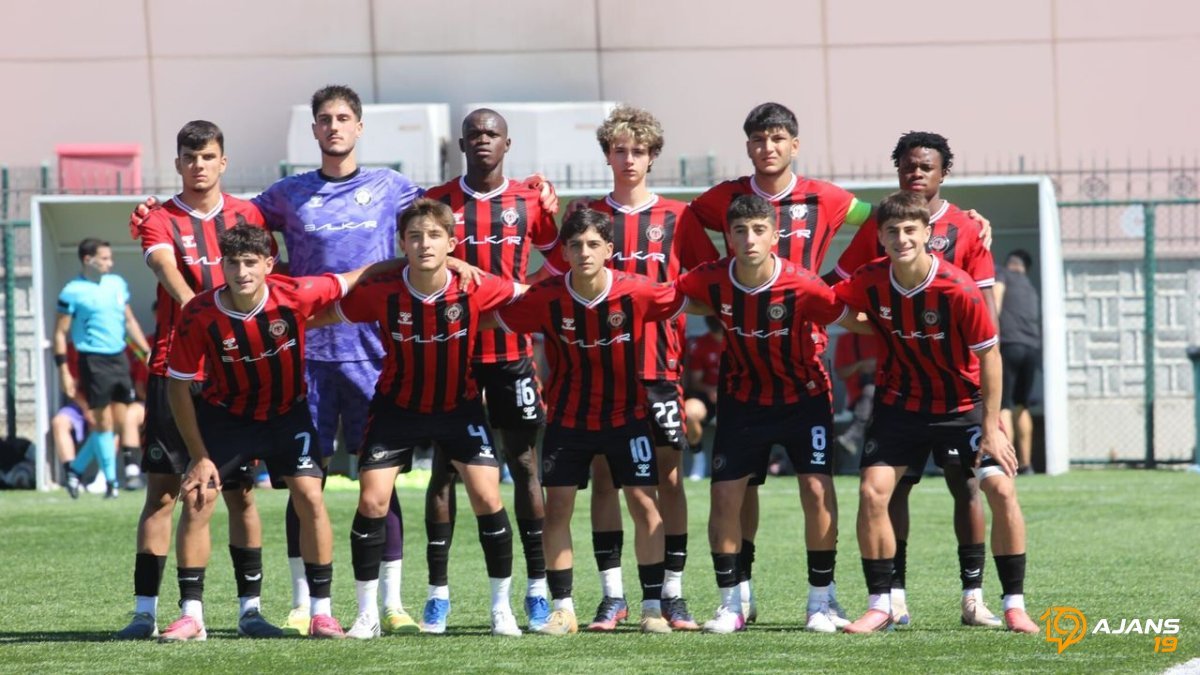 U19 Milli Takımı'ndan Samsun'da Sürpriz Hamle! Rakip Kadro ve Sahaya Çıkış Heyecanı Merak Ediliyor