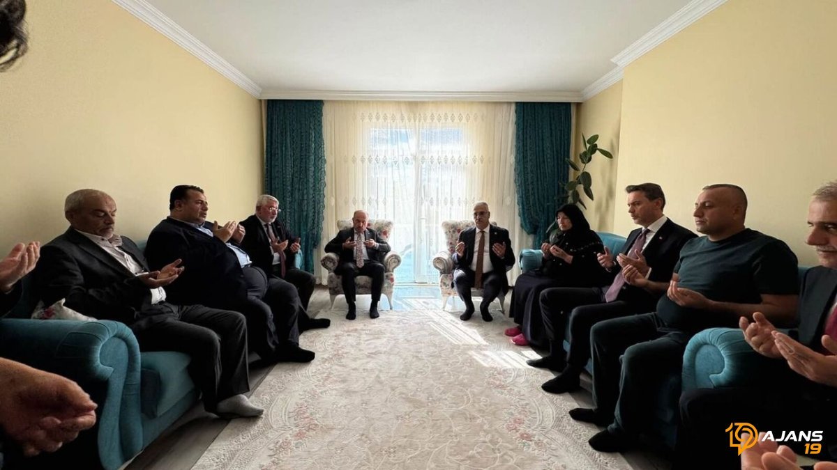 Bakan Bayraktar'dan Çorum'da Gözyaşları Silen Ziyaret: Kahraman Şehit Aileleriyle Kucaklaştı!