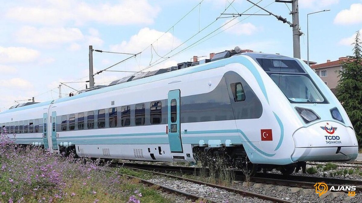 Milli Elektrikli Tren 22 Temmuz itibarıyla Uzunköprü-Halkalı hattında kullanılacak